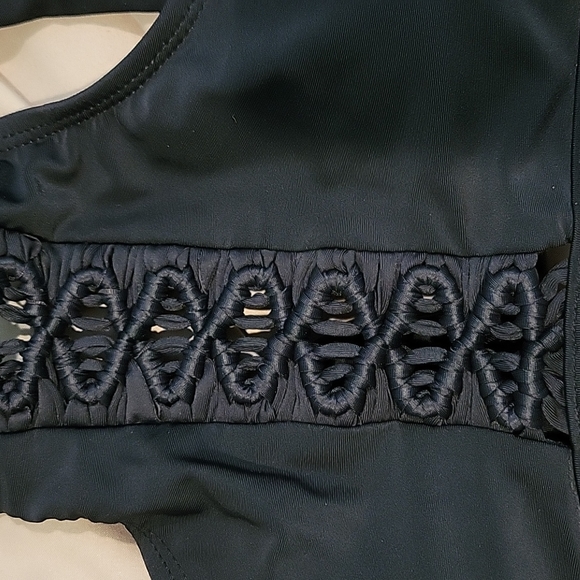 Brand New No Tags - Swimsuit Top - High Neck Tie Back - Picture 2 of 6